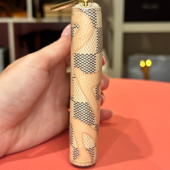 Louis Vuitton Azur Tahitienne Zippy Coin Purse - Picture 8 of 13